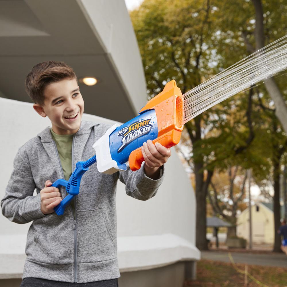 Nerf Super Soaker Rainstorm Water Blaster, Drenching Water Blast, Outdoor Water-Blasting Fun for Kids Teens Adults