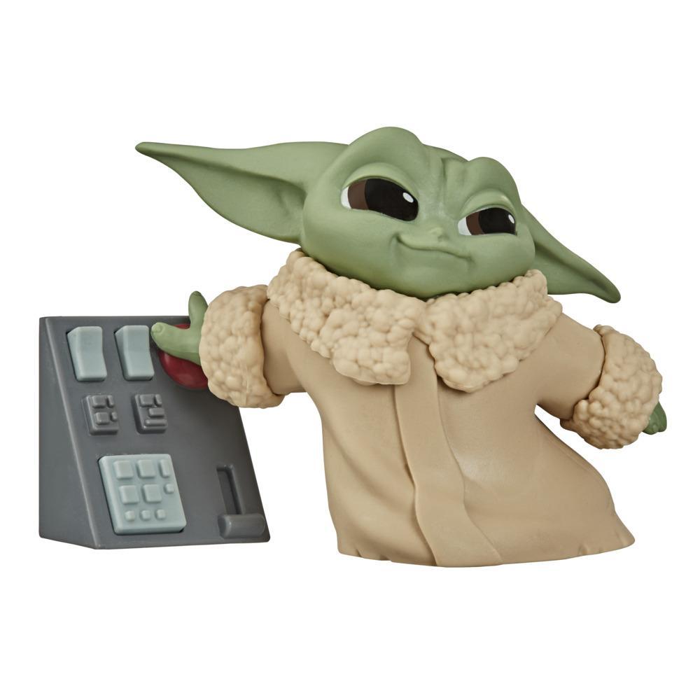 Star Wars The Bounty Collection Series 2 The Child Collectible Toy 2.2-Inch “Baby Yoda” Touching Buttons Pose Figure
