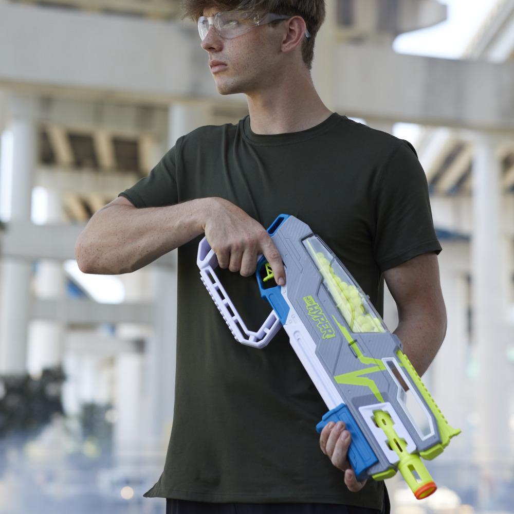 Nerf Hyper Siege-50 Pump-Action Blaster and 40 Nerf Hyper Rounds, 110 FPS Velocity, Easy Reload, 50- Round Capacity