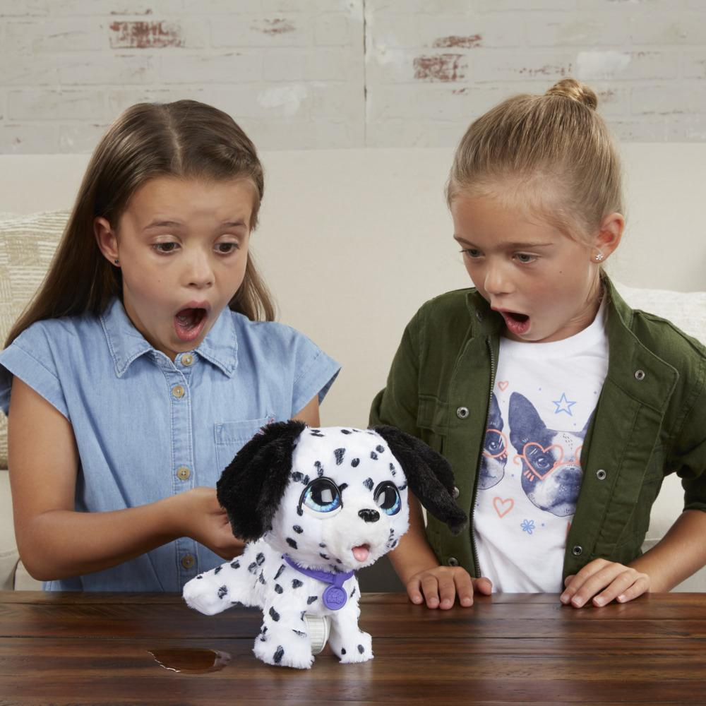 Hasbro furReal Peealots Dog Puppy Walk & Feed Interactive Pet 