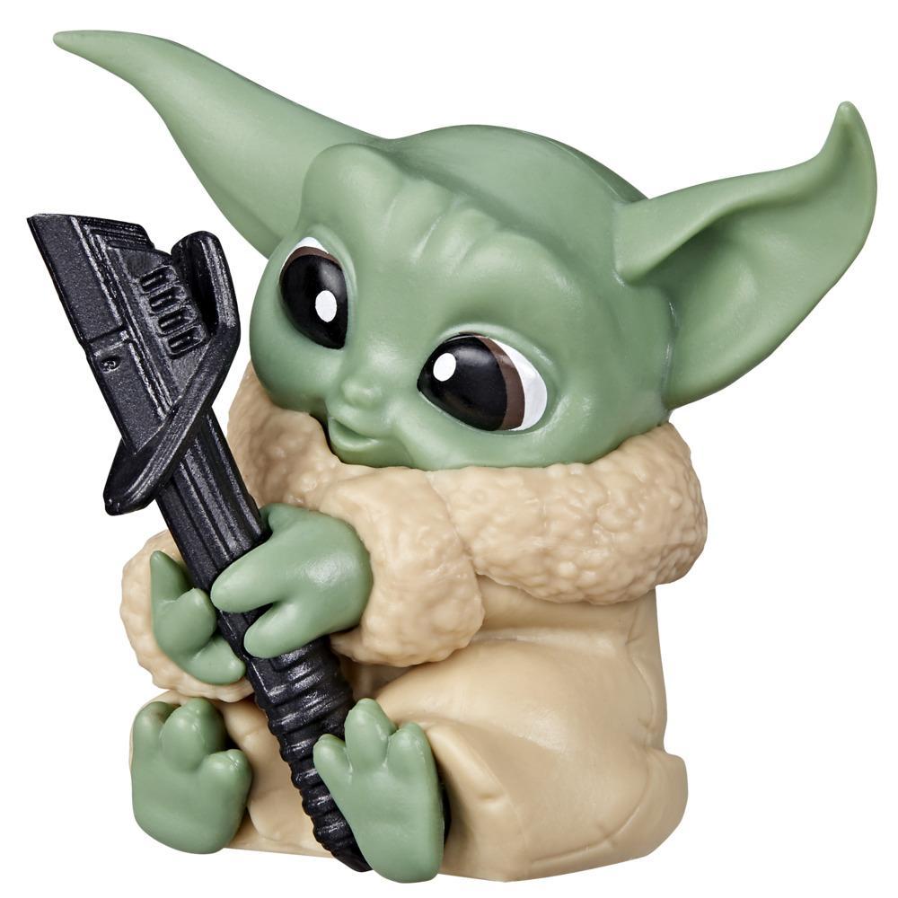 Star Wars The Bounty Collection Series 5, 2.25" Grogu Figure, Darksaber Discovery Pose, Toy for Kids Ages 4 and Up