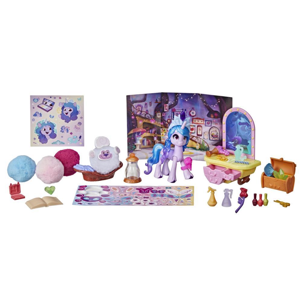 My Little Pony: A New Generation Movie Story Scenes Critter Creation Izzy Moonbow - 25 Accessories and Pony Toy