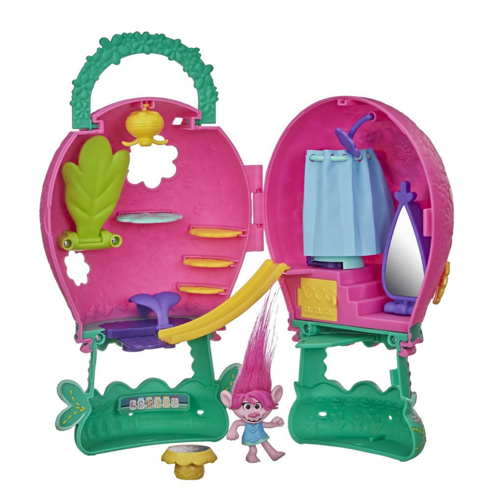 DreamWorks Trolls World Tour Tour Balloon, Toy Playset with Poppy Doll, with Storage and Handle for On-the-Go Play