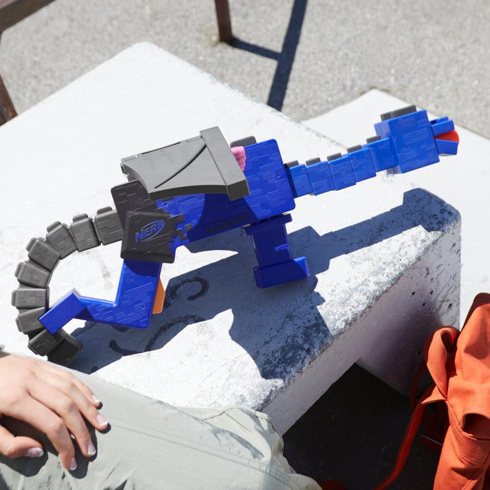 Nerf Minecraft Ender Dragon Blaster, 4-Dart Internal Clip, 12 Nerf Elite  Foam Darts, Design Inspired by Minecraft Mob in the Game