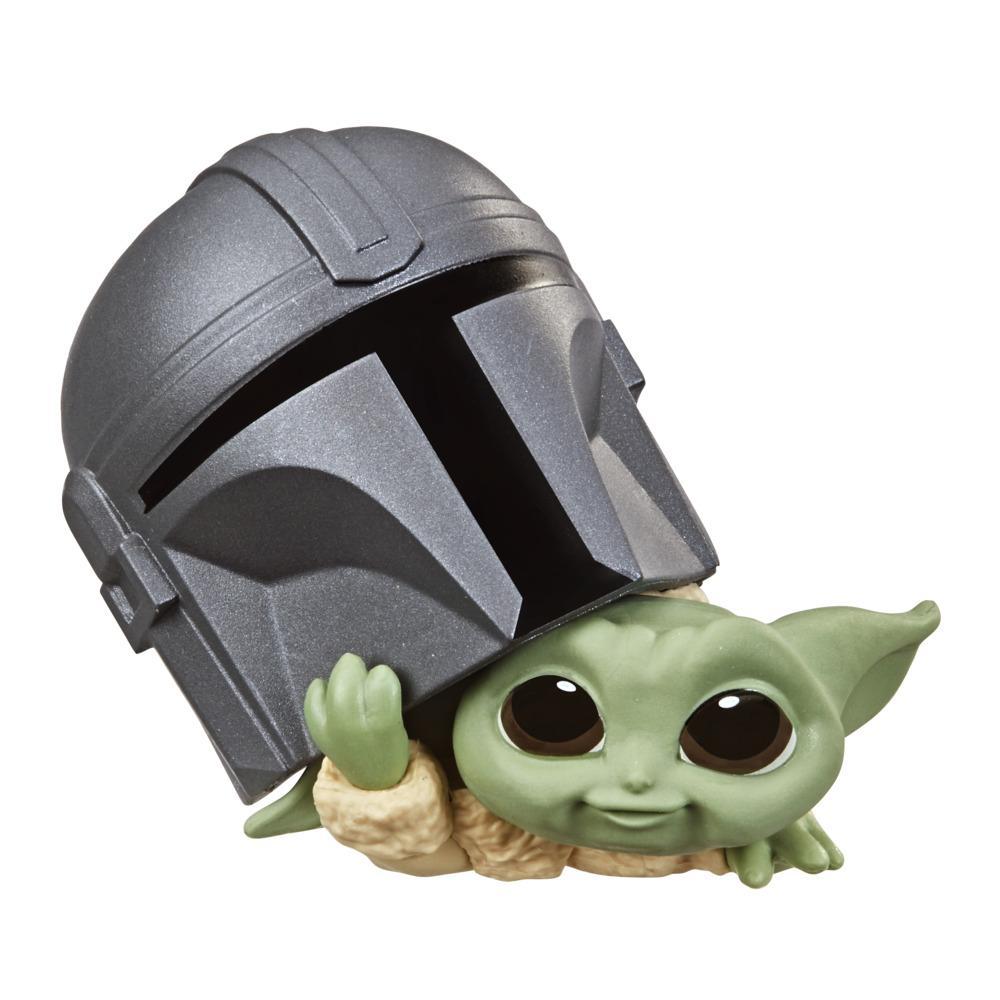 Star Wars The Bounty Collection Series 3 The Child Figure 2.25-Inch-Scale Helmet Peeking Pose Toy for Kids Ages 4 and Up