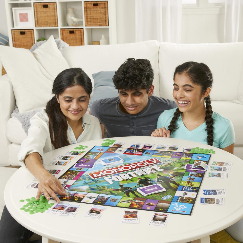 NEW Board Game family Entertainment French Cards Included! Monopoly Fortnite 