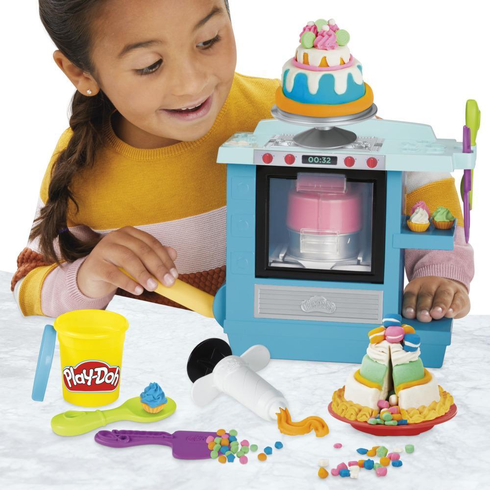Play-Doh Kitchen Creations Rising Cake Oven Playset for Kids 3 
