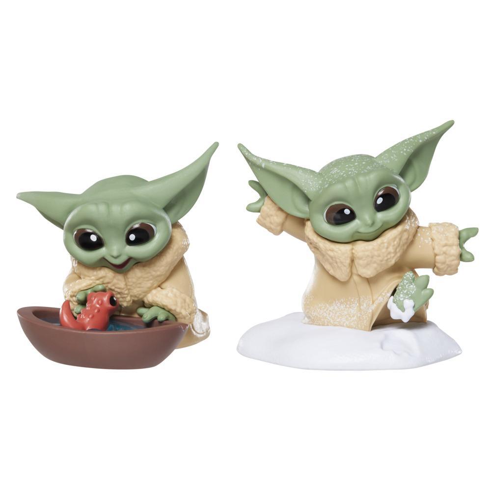 Star Wars The Bounty Collection Series 4 Grogu Figures Tadpole Friend, Snowy Walk Posed Toy 2-Pack, Kids Ages 4 and Up