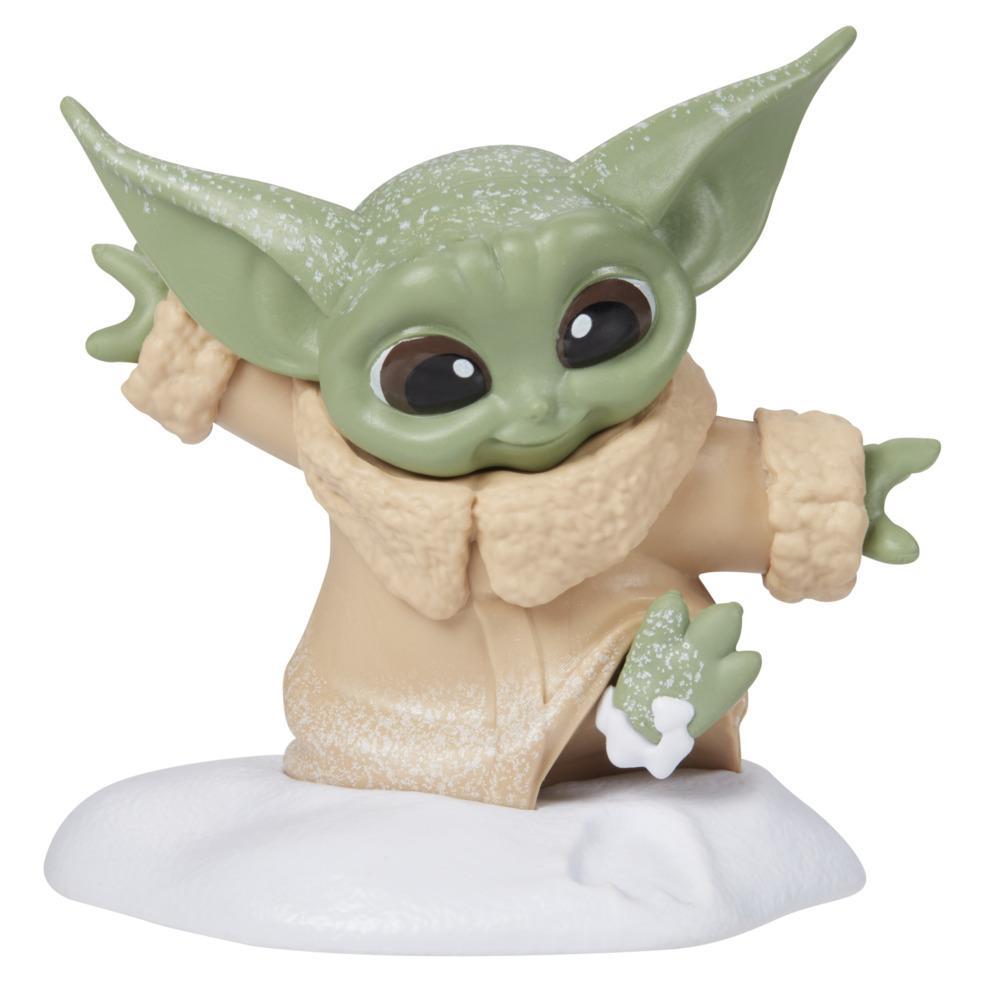 Star Wars The Bounty Collection Series 4 The Child Figure 2.25-Inch-Scale Snowy Walk Pose, Toy for Kids Ages 4 and Up