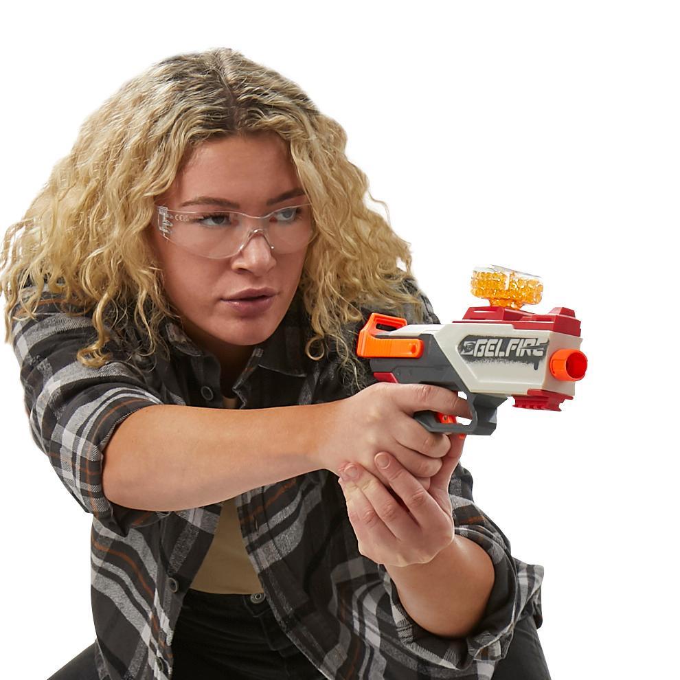 Nerf Pro Gelfire, blaster à ressort Legion, 5 000 billes Gelfire,  chargeur-trémie 130 billes, lunettes de protection, tir à pompe