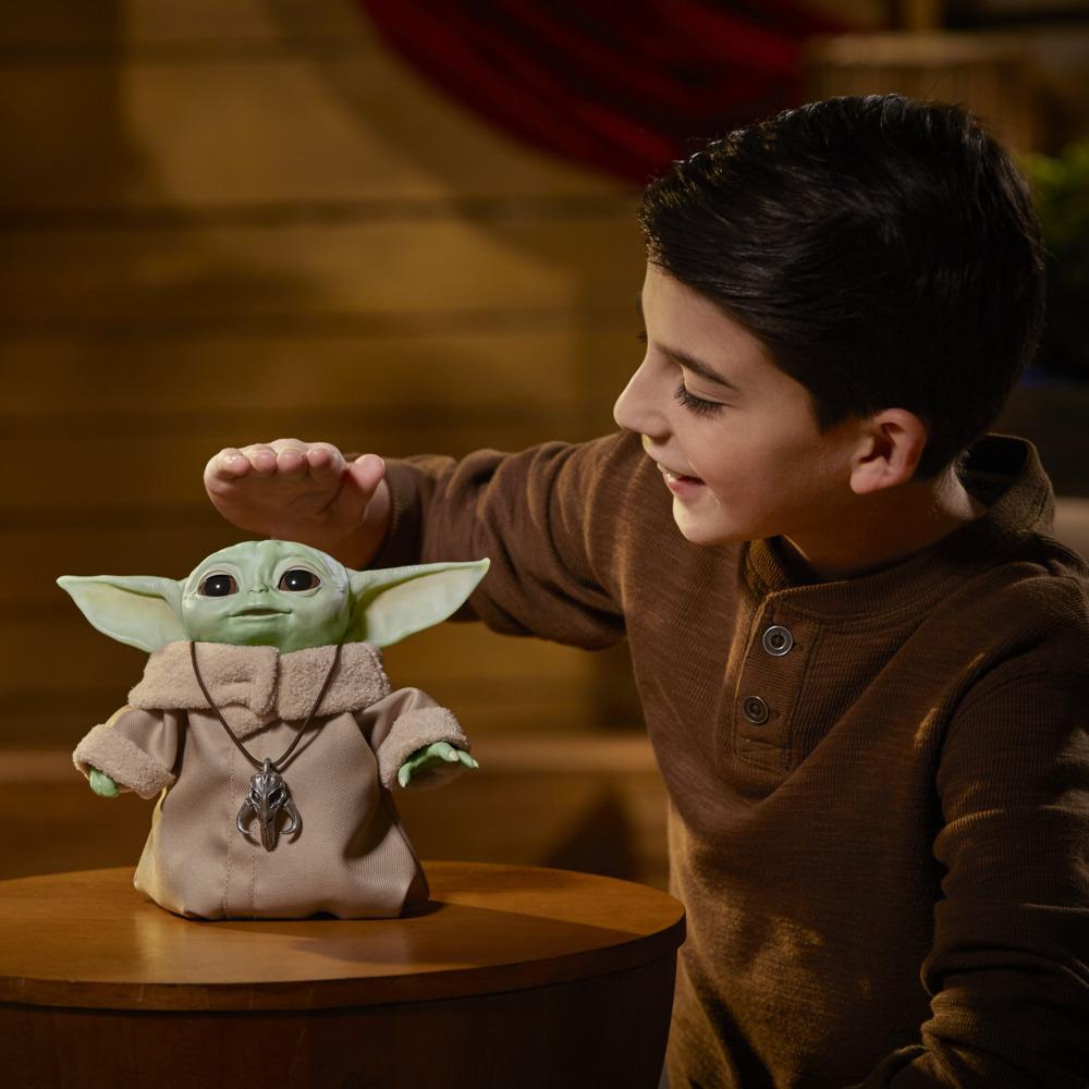 Star Wars Baby Yoda Grogu The Child Animatronic Mandalorian Action Figures 