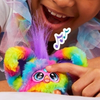 Furby Furblets Mello-Nee Mini ami, plus de 45 sons, musique d'été et  phrases furbish, jouets électroniques en peluche pour filles et garçons de  6 ans et plus, pastèque rouge et vert 