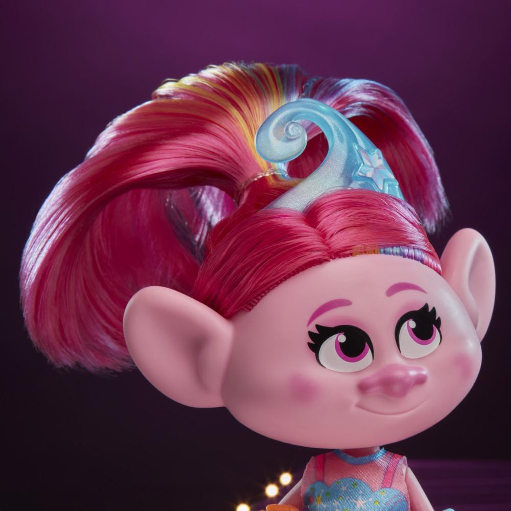 DreamWorks Trolls Poppy Glamour com vestido, sapato e outros acessórios, com inspiração no filme Trolls World Tour, brinquedo para crianças