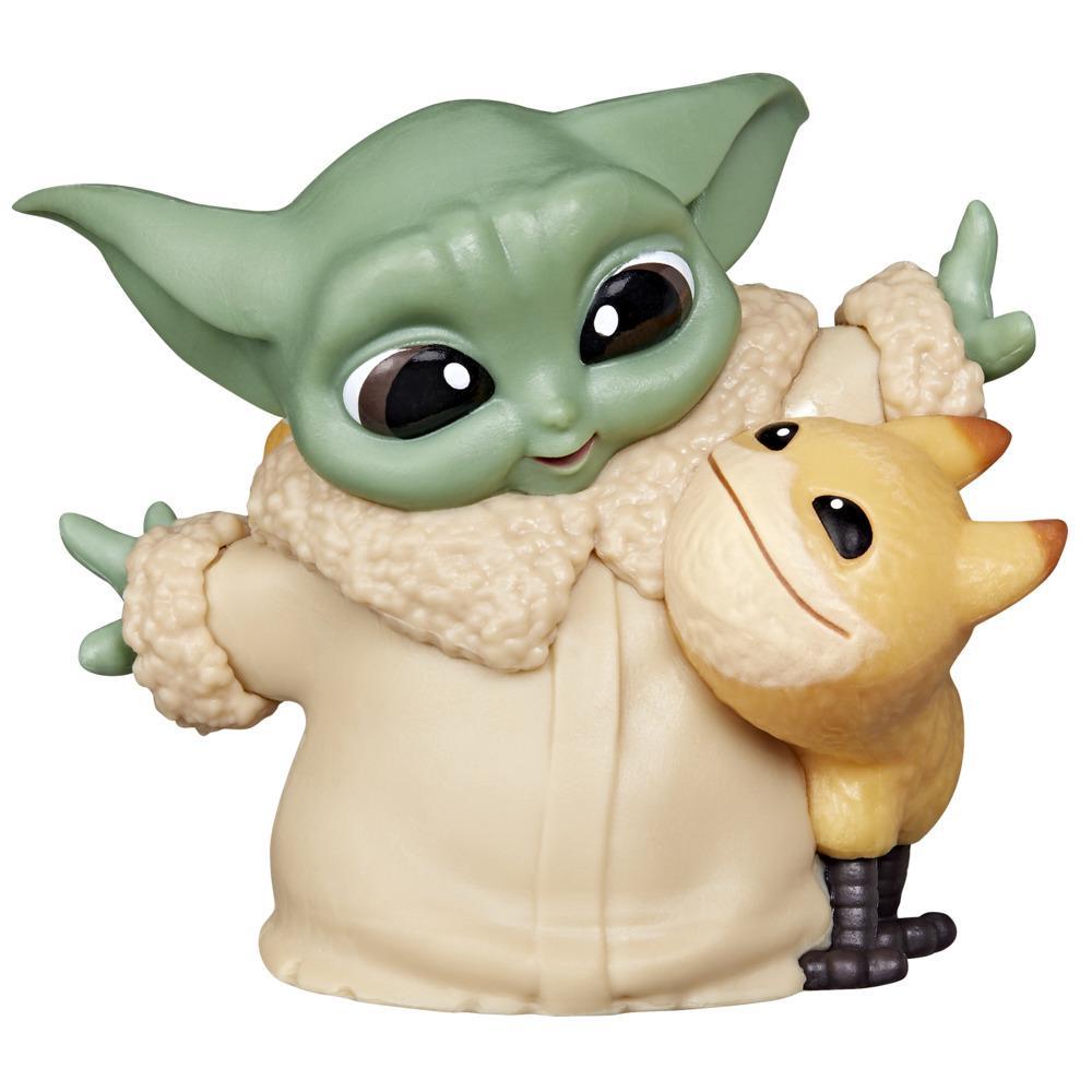 Star Wars - The Bounty Collection Series 5 - Figura de Grogu em pose Lothal Cat Hugs - 5,5 cm